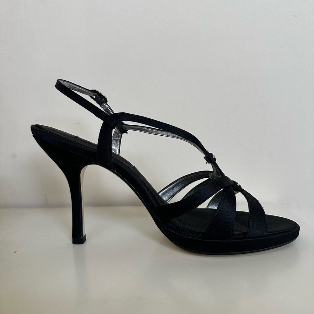 Nina Elegant Black Strappy Heels